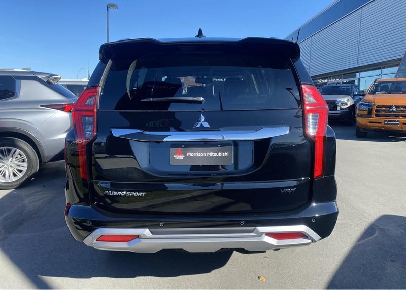 2025 Mitsubishi Pajero Sport 2.4D VRX 4WD 8AT image 5