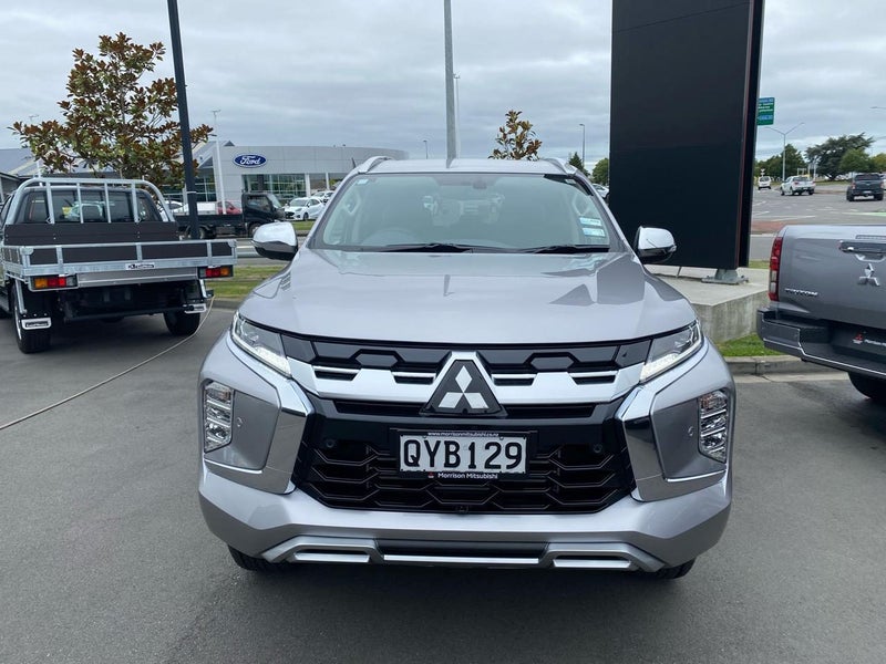 2025 Mitsubishi Pajero Sport 2.4D VRX 4WD 8AT image 2