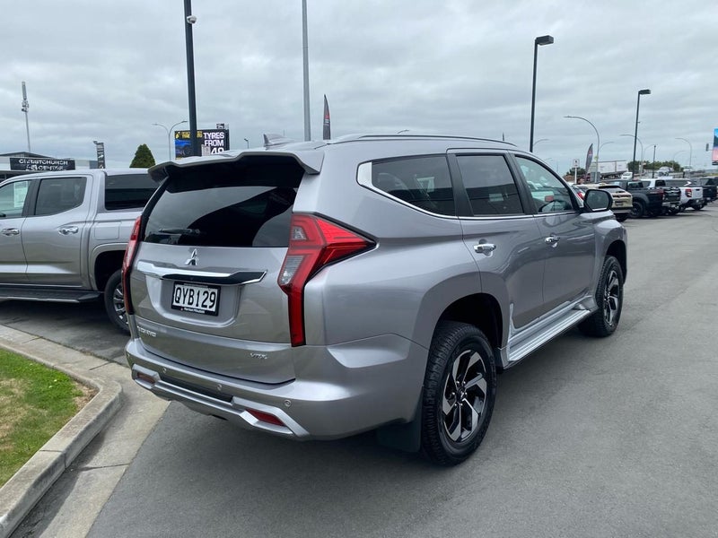 2025 Mitsubishi Pajero Sport 2.4D VRX 4WD 8AT image 4