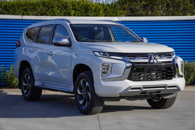2025 Mitsubishi Pajero Sport 2.4D VRX 4WD 8AT image 1