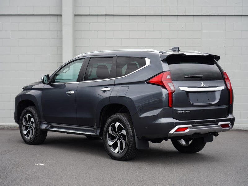 2025 Mitsubishi Pajero Sport 2.4D VRX 4WD 8AT image 2