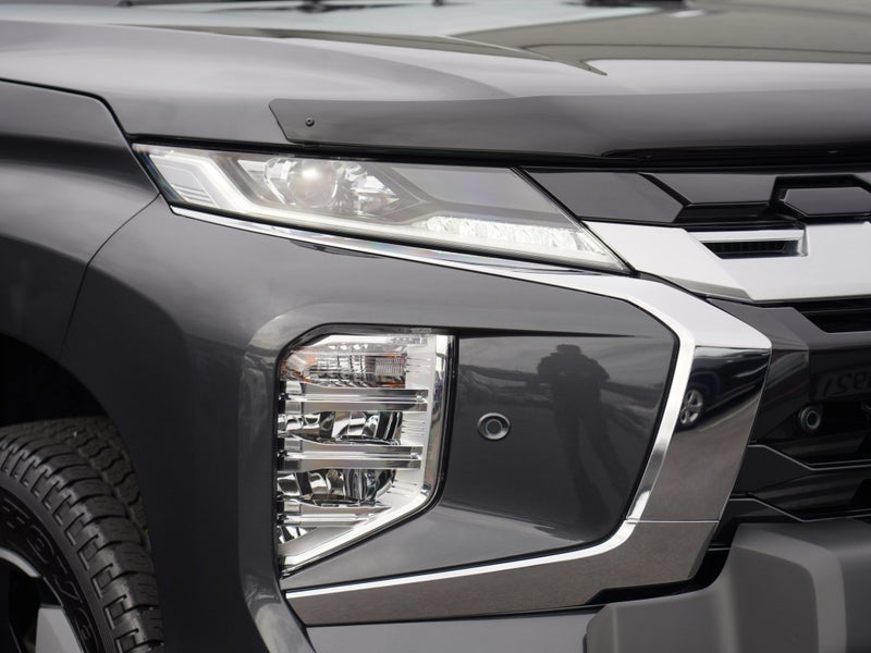 2025 Mitsubishi Pajero Sport 2.4D VRX 4WD 8AT image 5