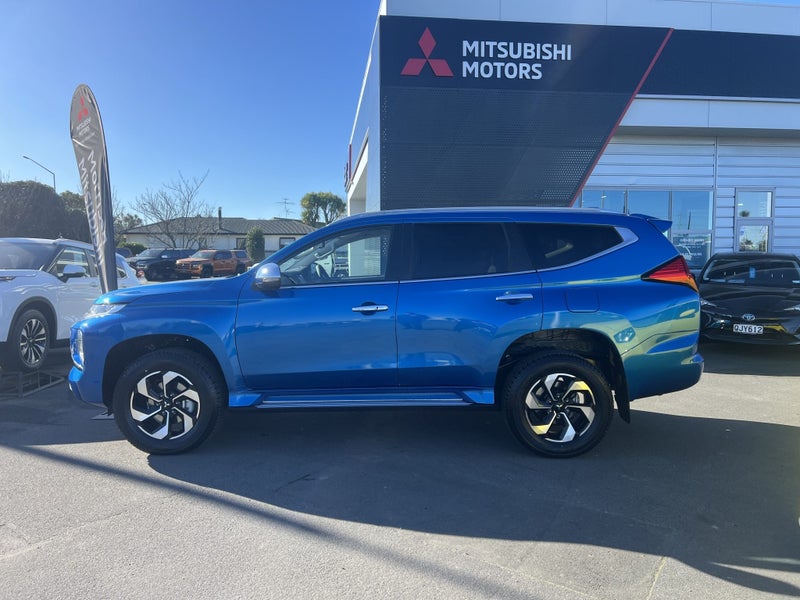 2025 Mitsubishi Pajero Sport 2.4D VRX 4WD 8AT image 3