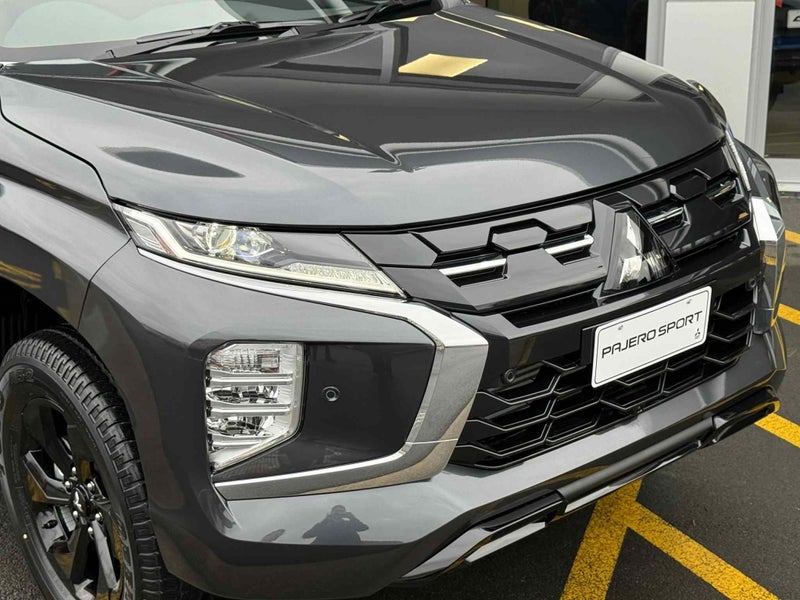 2025 Mitsubishi Pajero Sport 2.4D VRXB 4WD 8AT... image 3