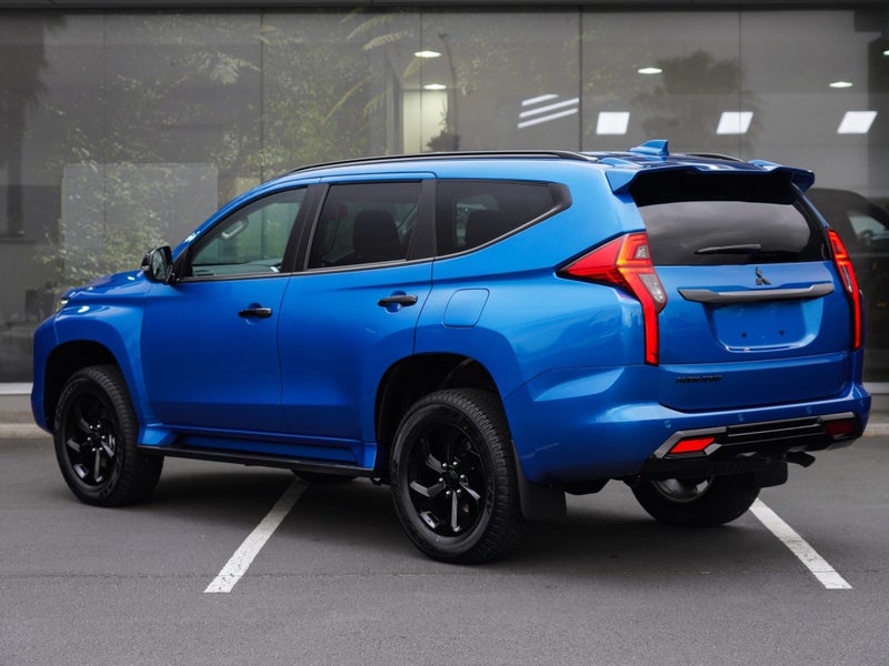 2025 Mitsubishi Pajero Sport VRX 2.4 DIESEL 4WD... image 2