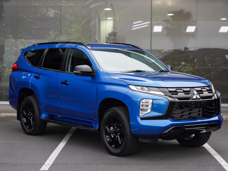 2025 Mitsubishi Pajero Sport VRX 2.4 DIESEL 4WD... image 3