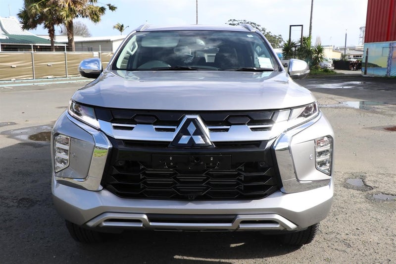 2025 Mitsubishi Pajero Sport VRX 2.4D/4WD/8AT image 2