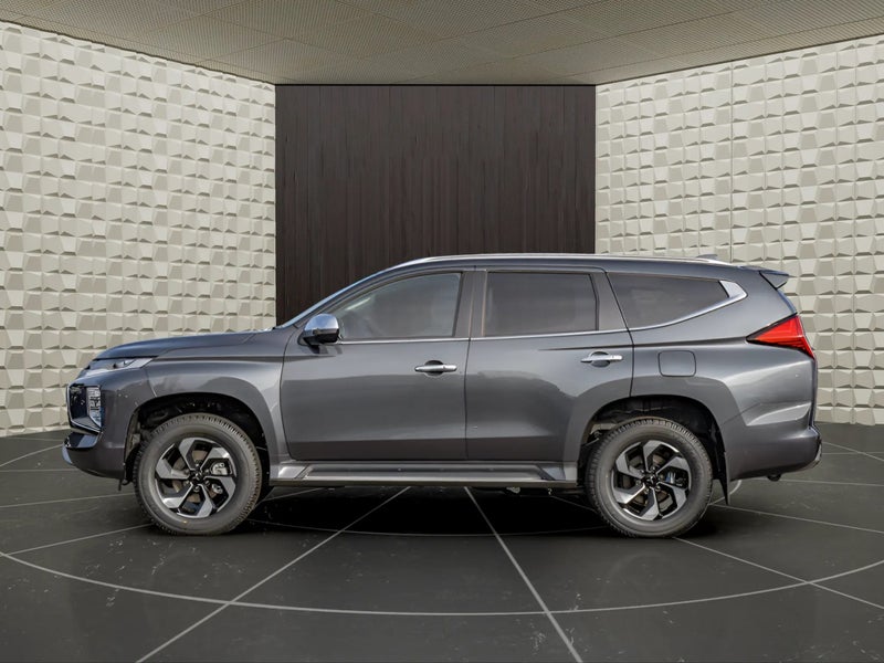 2025 Mitsubishi Pajero Sport Vrx 2.4D/4Wd/8At image 5