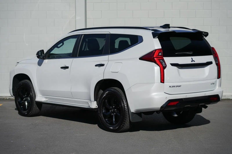 2025 Mitsubishi Pajero Sport VRX 2.4T 4x4 image 4