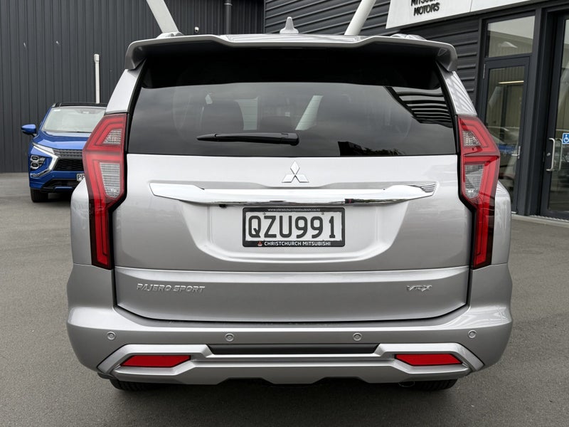 2025 Mitsubishi Pajero Sport VRX 4WD image 4