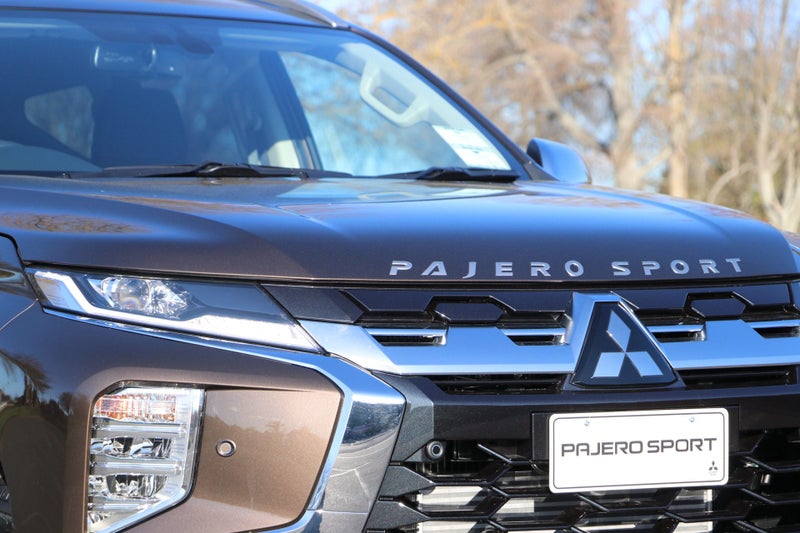 2025 Mitsubishi Pajero Sport VRX 4WD image 5