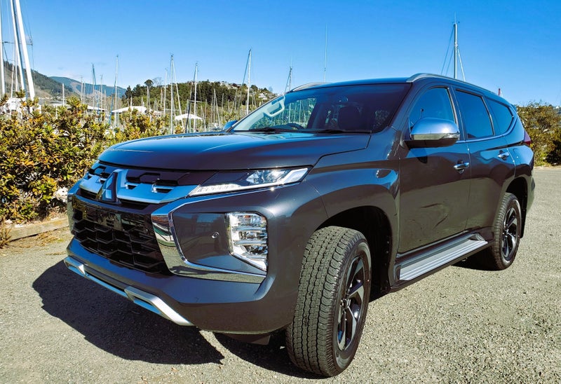 2025 Mitsubishi Pajero Sport VRX 4WD - IN STOCK image 4