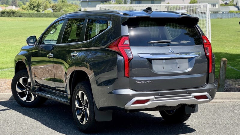 2025 Mitsubishi Pajero Sport VRX 4x4 - IN STOCK image 3