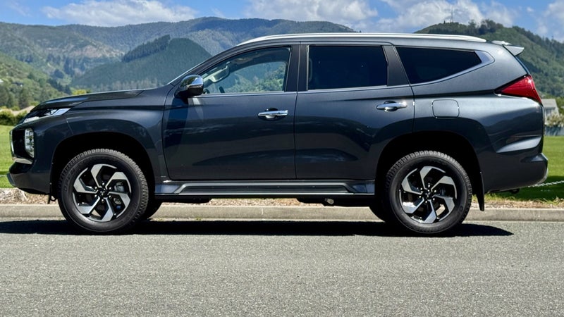 2025 Mitsubishi Pajero Sport VRX 4x4 - IN STOCK image 5