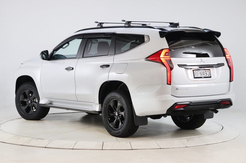 2025 Mitsubishi Pajero Sport VRX image 4