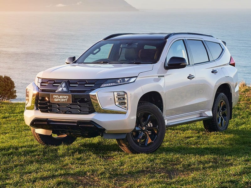 2025 Mitsubishi Pajero Sport VRX Black Edition... image 5