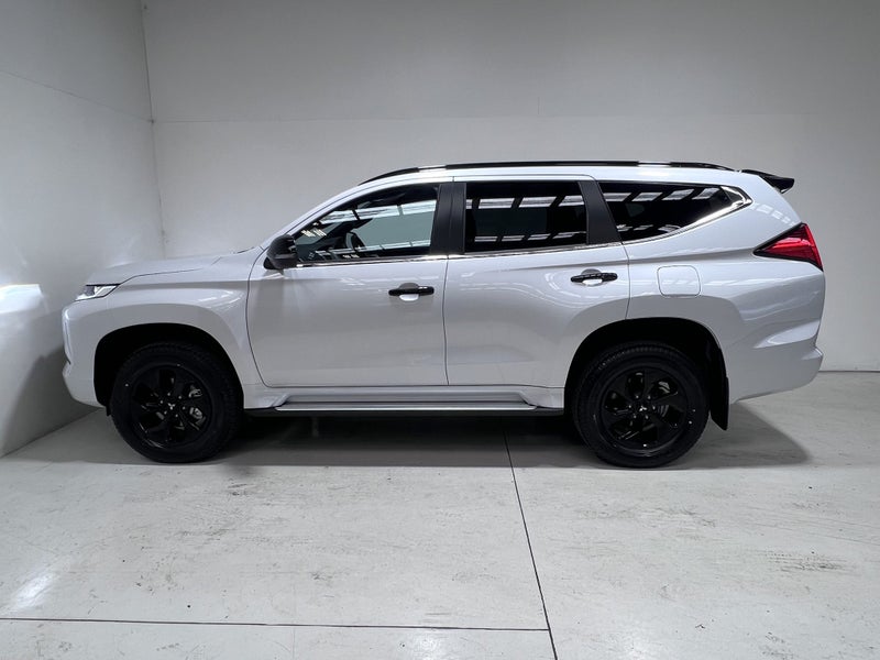 2025 Mitsubishi Pajero Sport VRXB 2.4 T/D / 4WD... image 4