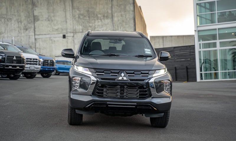 2025 Mitsubishi Pajero Sport Vrxb 2.4D/4Wd/8At image 3