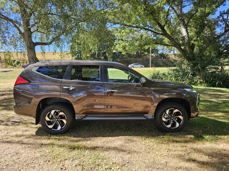 2025 Mitsubishi Pajero VRX 2.4D/4WD/8AT image 2