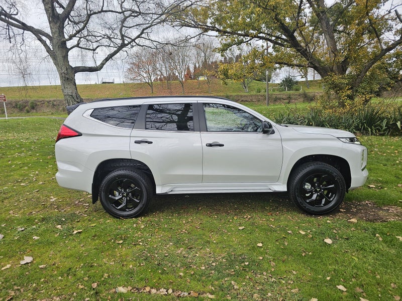 2025 Mitsubishi Pajero VRXB 2.4D/4WD/8AT image 4