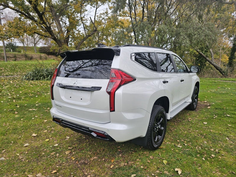 2025 Mitsubishi Pajero VRXB 2.4D/4WD/8AT image 5