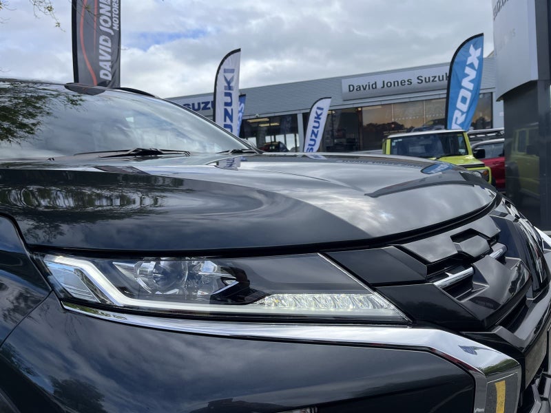 2025 Mitsubishi Pajero VRXB image 2