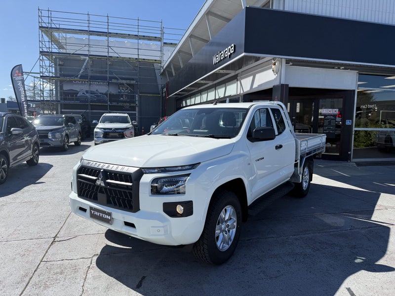2025 Mitsubishi Triton C/C CH GLX 4WD 6AT image 4