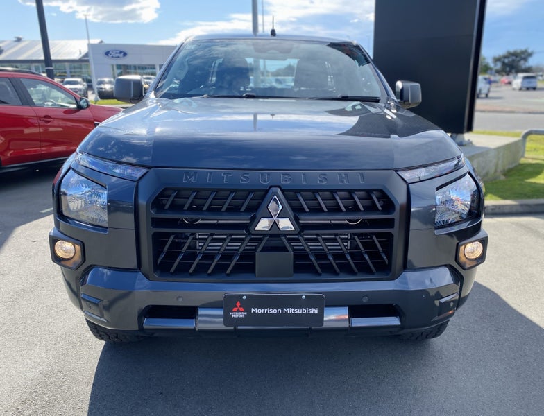 2025 Mitsubishi Triton CC CH 2.4D GLX 4WD 6AT image 2