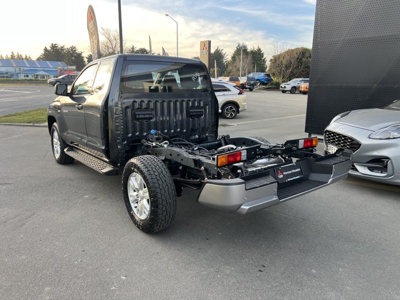 2025 Mitsubishi Triton CC CH 2.4D GLX 4WD 6AT image 3