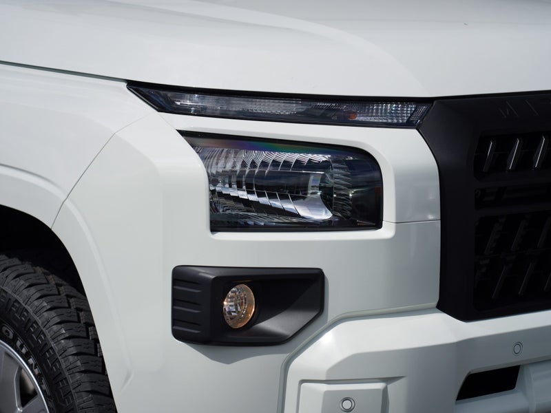 2025 Mitsubishi Triton Club Cab 2.4D GLX 4WD Auto image 5