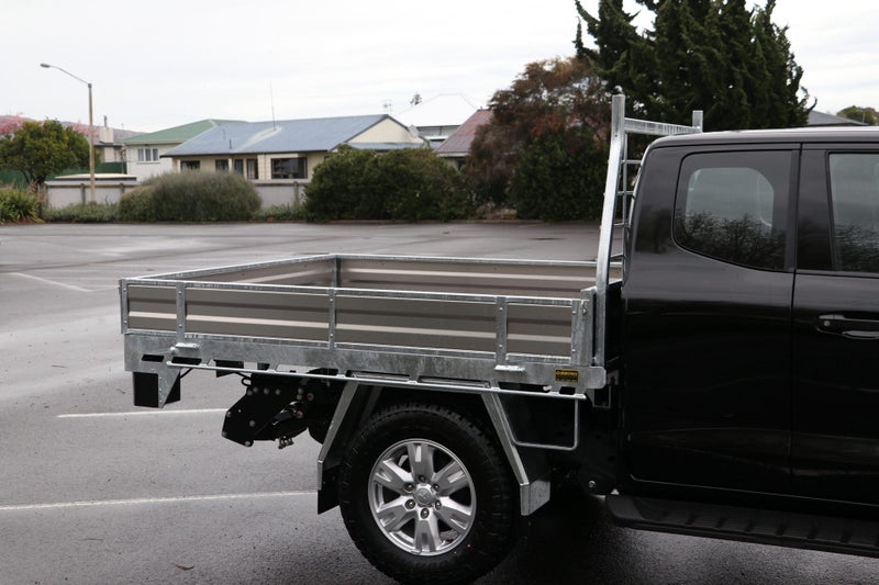 2025 Mitsubishi Triton Club Cab GLX 4WD 6AT 2.4DT image 5