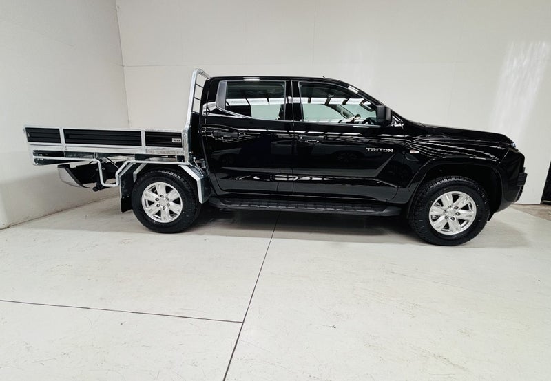 2025 Mitsubishi Triton D/C Glx 4Wd 6At 2.4 - Ne... image 4