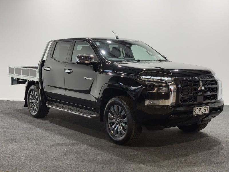 2025 Mitsubishi Triton DC CH 2.4D GLXR 4WD 6AT image 1