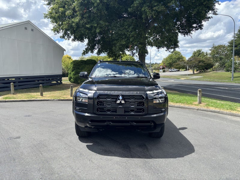 2025 Mitsubishi Triton DC CHASSIS VRX 4WD 6AT 2... image 2