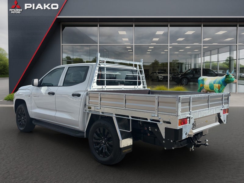 2025 Mitsubishi Triton DC GLX 4WD F/D image 5