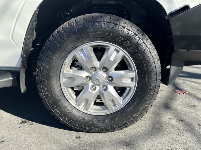 2025 Mitsubishi Triton DC GLX 4WD Farmpack - Fa... image 5
