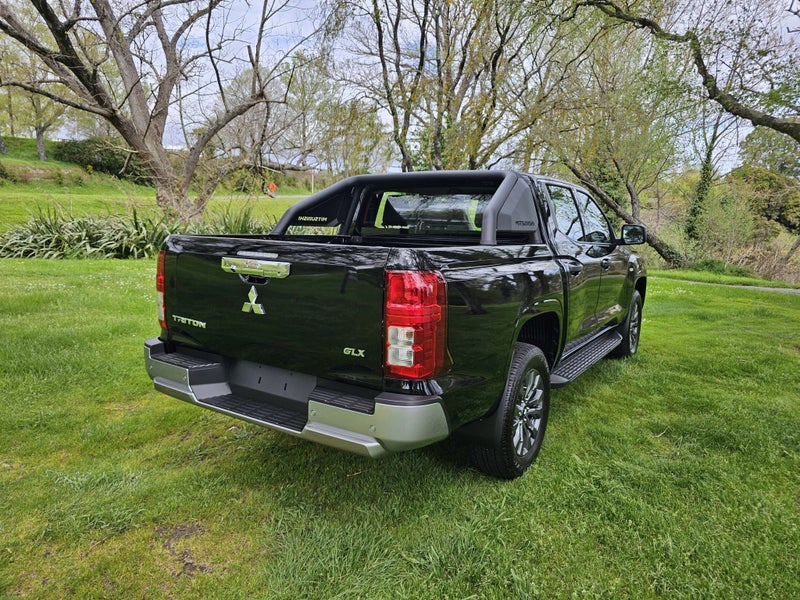 2025 Mitsubishi Triton DC GLX 6AT 2.4DT/6AT image 3