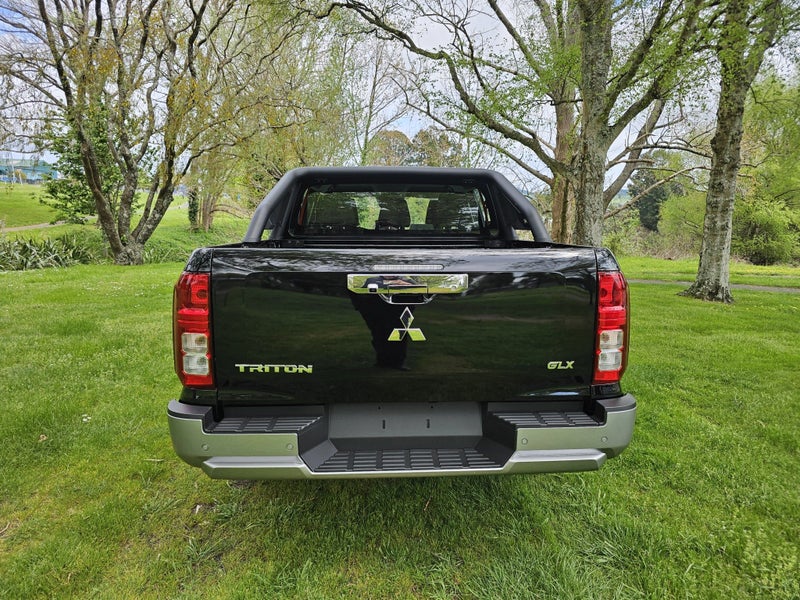 2025 Mitsubishi Triton DC GLX 6AT 2.4DT/6AT image 4