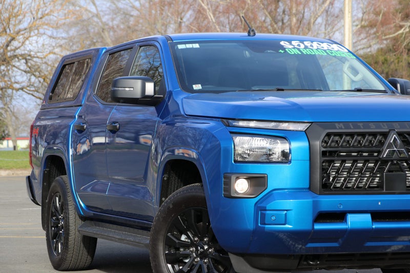 2025 Mitsubishi Triton Dc GLX Sport 4WD 6At image 3