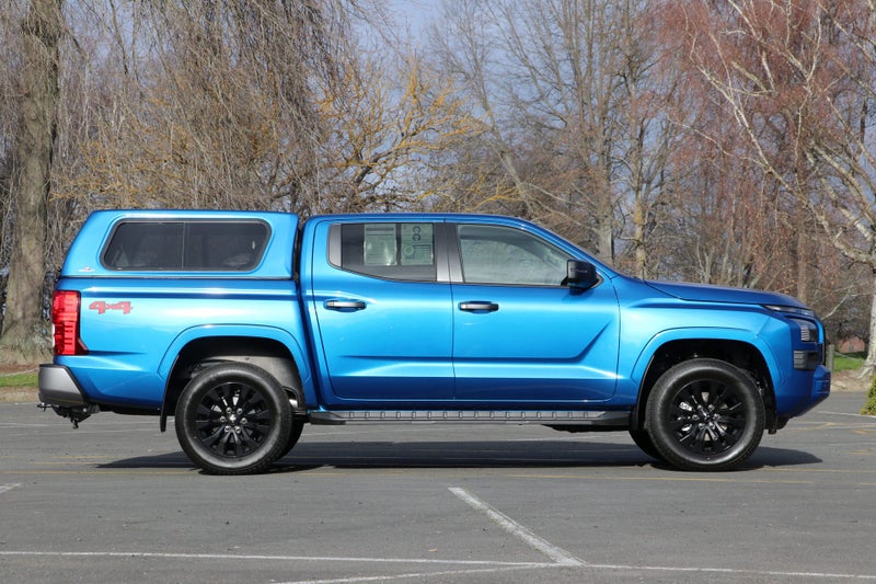 2025 Mitsubishi Triton Dc GLX Sport 4WD 6At image 4