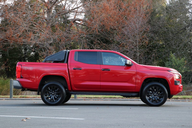 2025 Mitsubishi Triton Dc GLX Sport 4WD 6At image 3