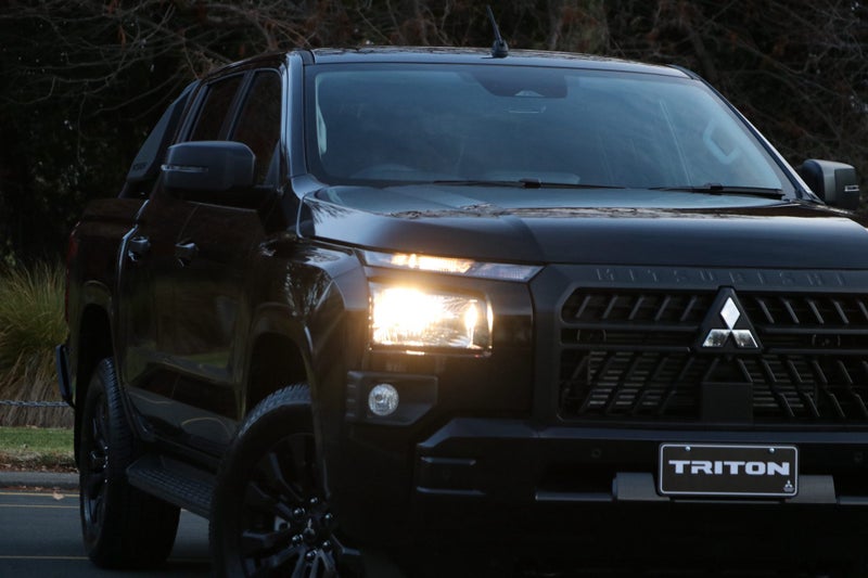 2025 Mitsubishi Triton Dc GLX Sport 4WD 6At image 5