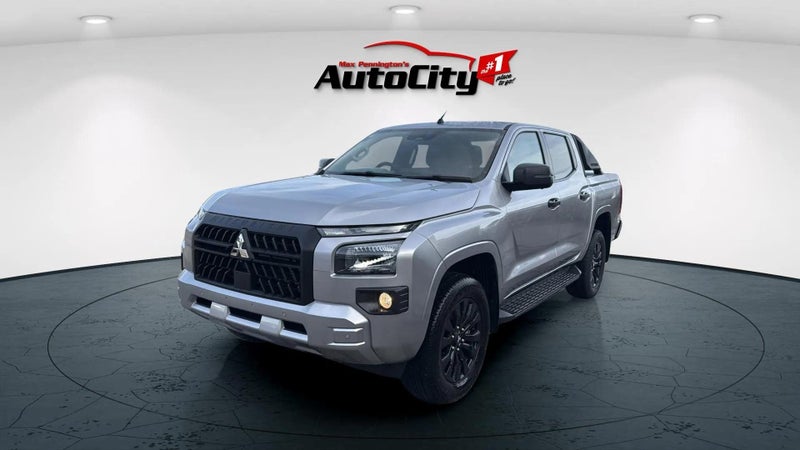 2025 Mitsubishi Triton DC GLX SPORT 4WD 6AT image 3