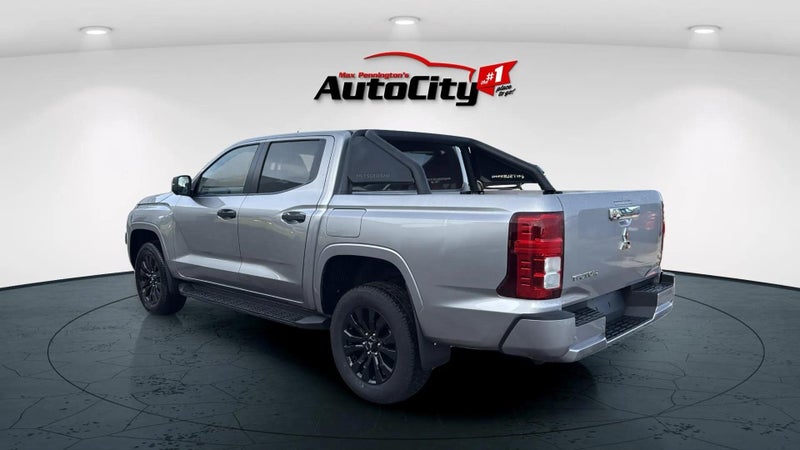 2025 Mitsubishi Triton DC GLX SPORT 4WD 6AT image 5