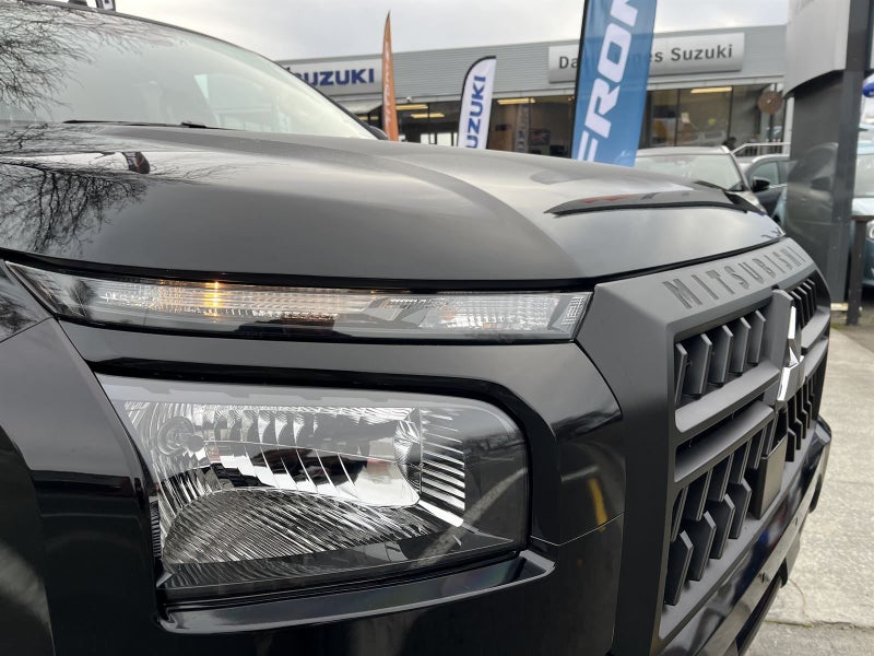 2025 Mitsubishi Triton DC GLX SPORT 4WD 6AT image 2