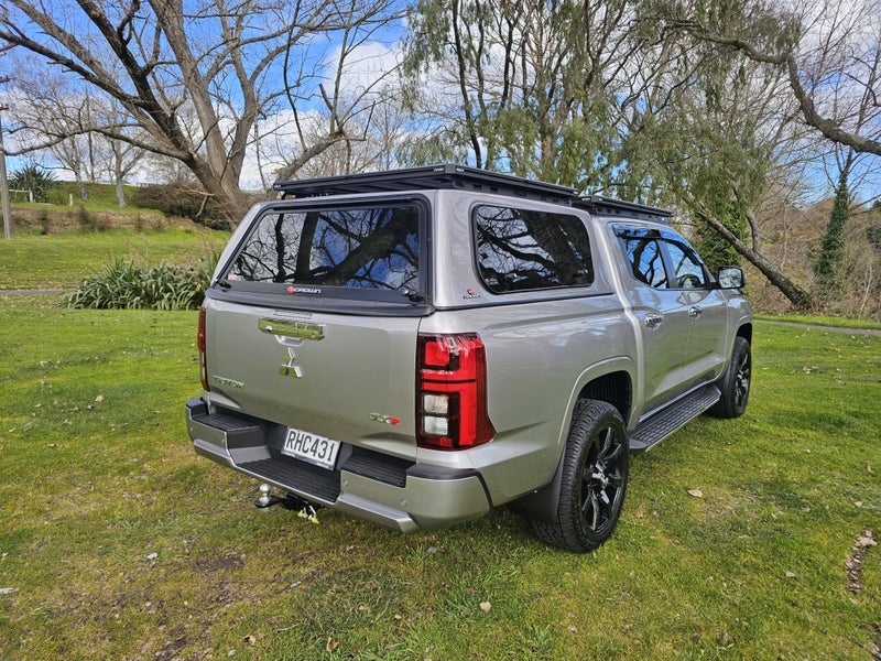 2025 Mitsubishi Triton DC GLXR 4WD 6AT 2.4D image 3