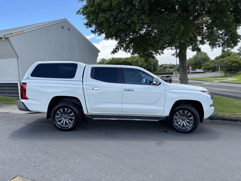 2025 Mitsubishi Triton DC GLXR 4WD 6AT 2.4D AUT... image 2