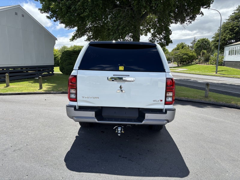 2025 Mitsubishi Triton DC GLXR 4WD 6AT 2.4D AUT... image 5