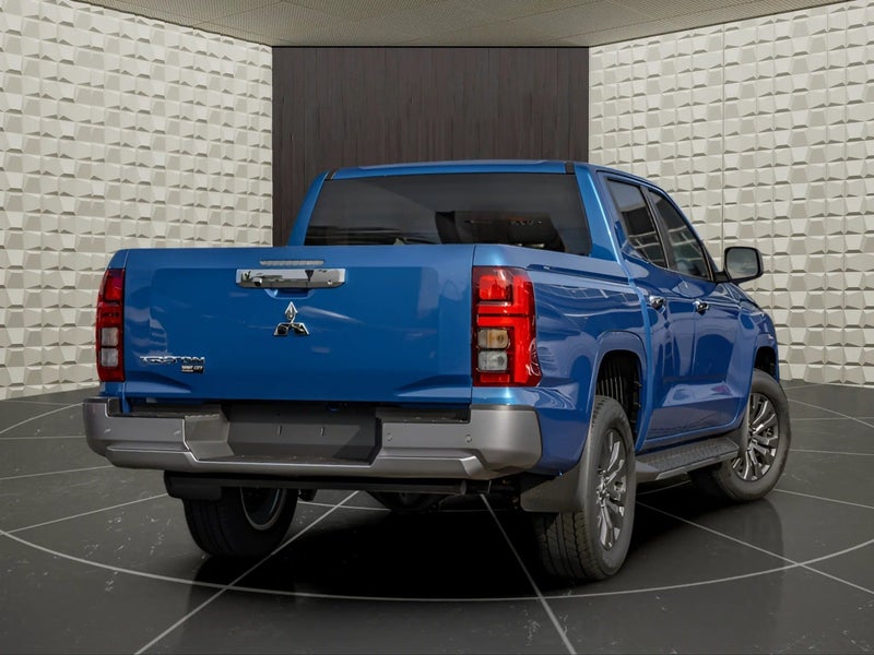 2025 Mitsubishi Triton Dc Glxr 6At 2.4Dt image 2
