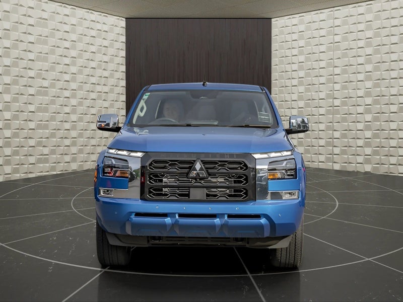 2025 Mitsubishi Triton Dc Glxr 6At 2.4Dt image 3